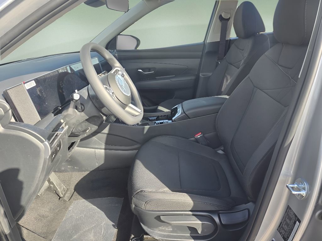 New 2026 Hyundai Tucson SE image 12