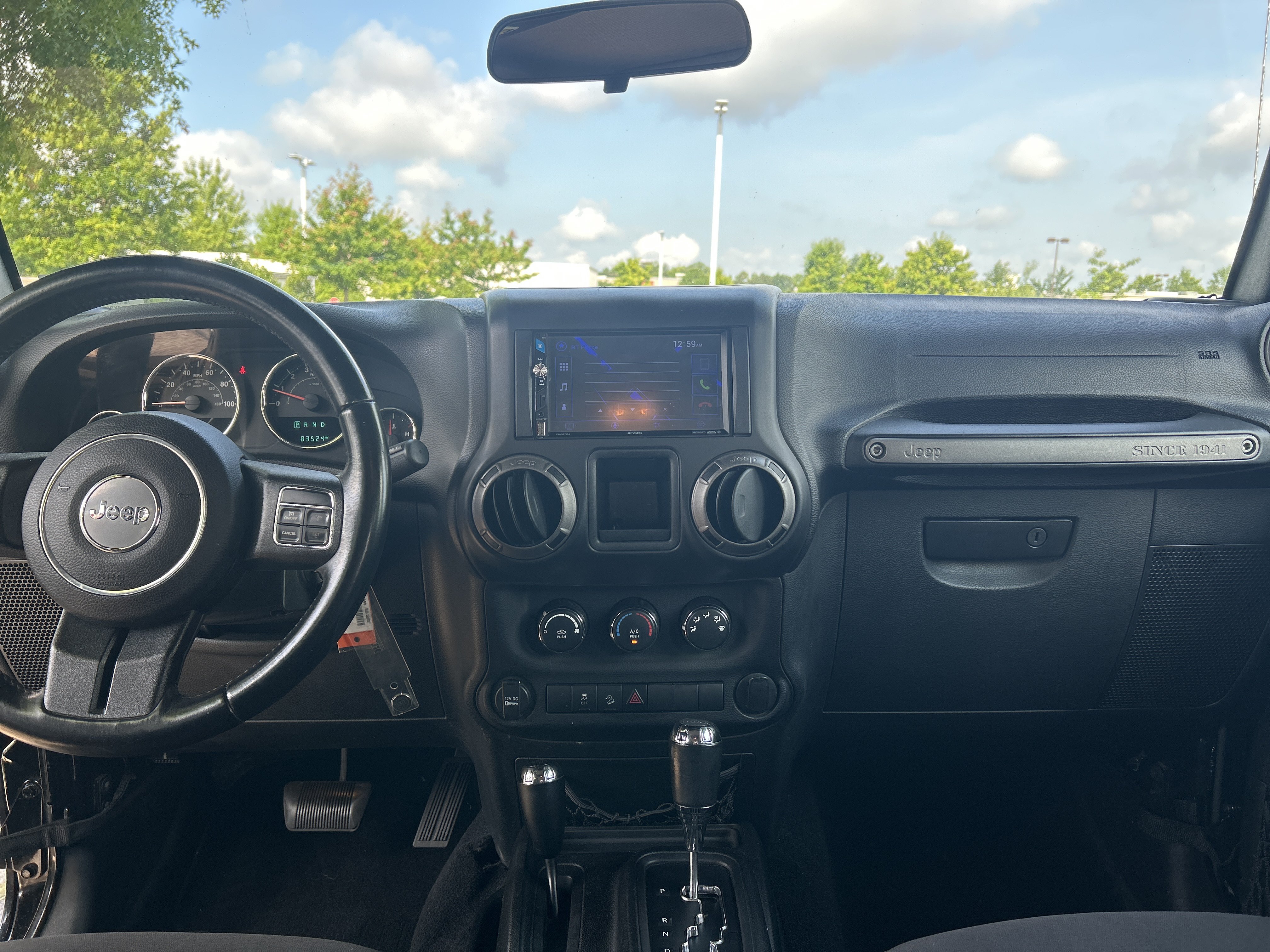 Used 2016 Jeep Wrangler Unlimited Sport w/ Connectivity Group AWD/4WD image 29