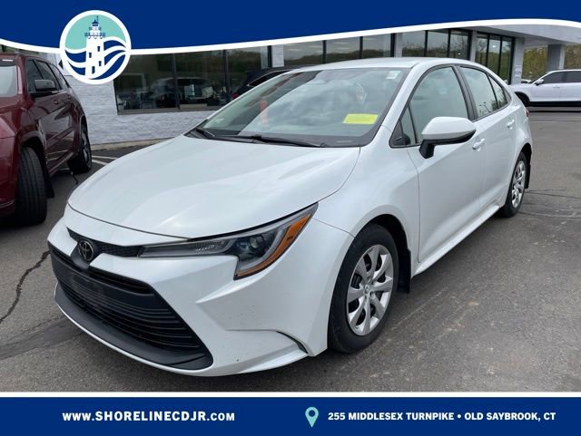 Used 2024 Toyota Corolla LE FWD image 1