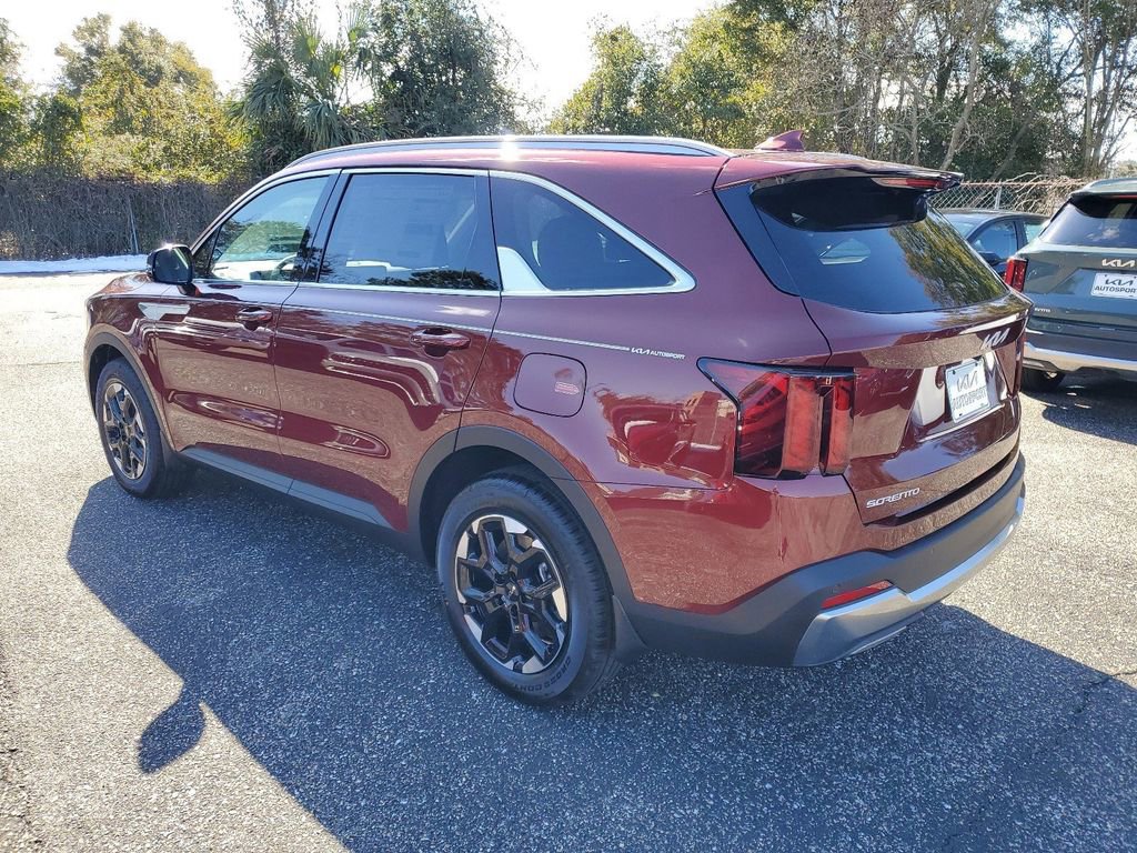 Used 2025 Kia Sorento S w/ Panoramic Sunroof Package FWD image 3