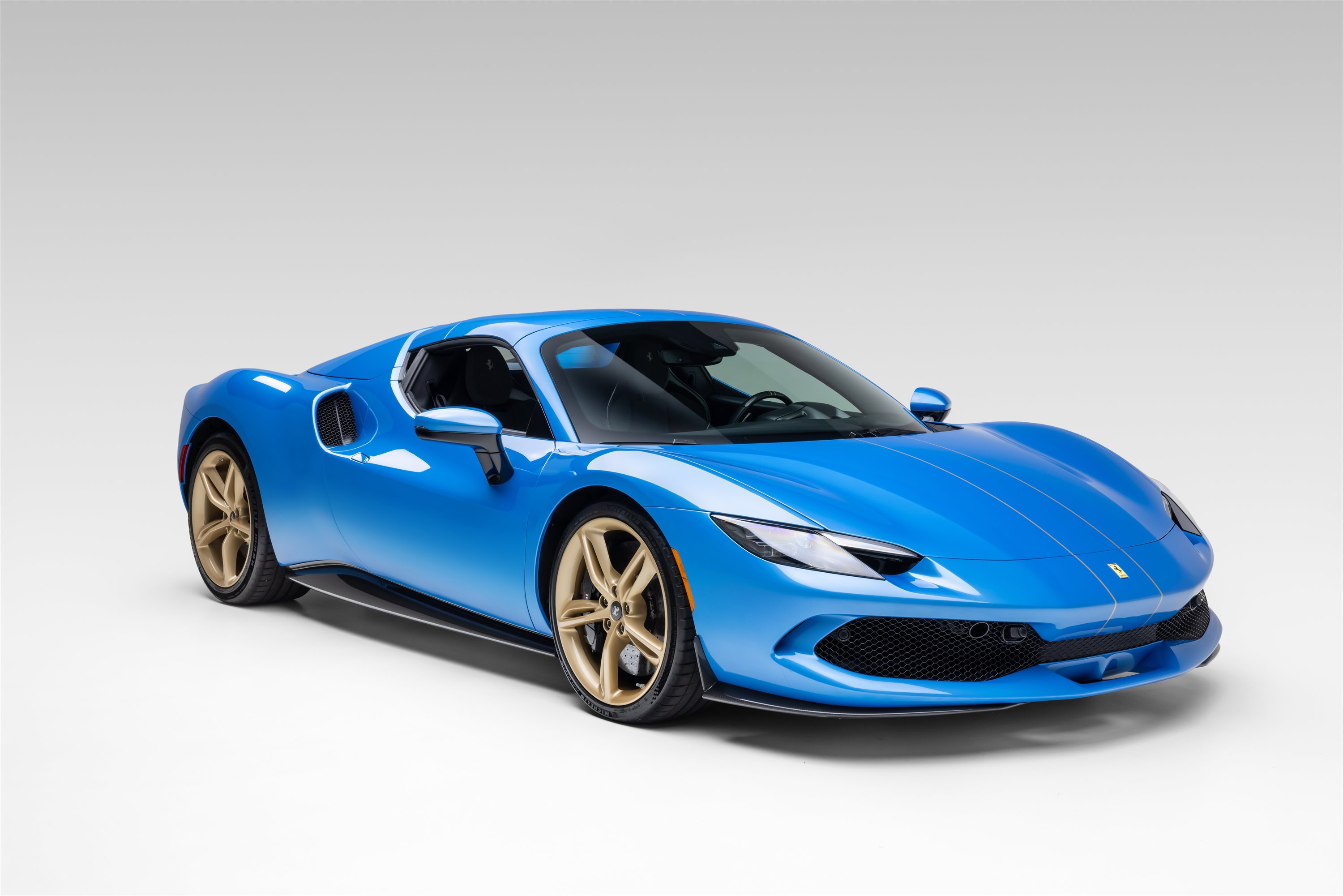 Used 2024 Ferrari 296 GTS RWD image 8