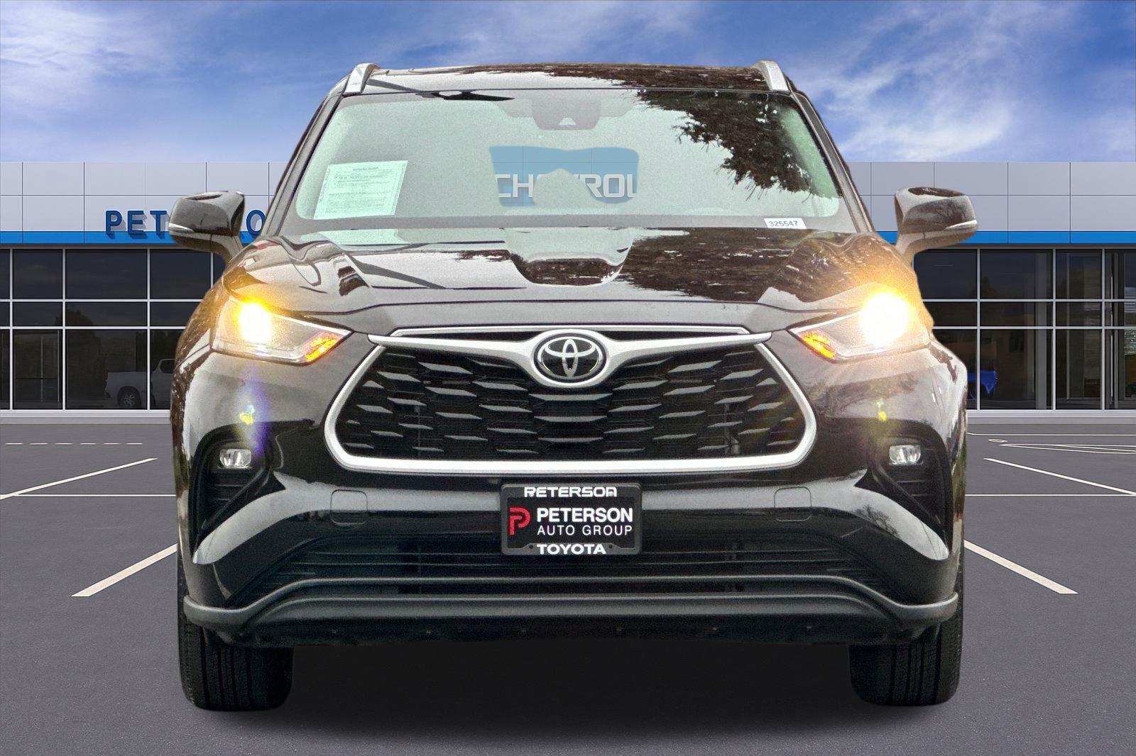 Used 2024 Toyota Highlander XLE image 10