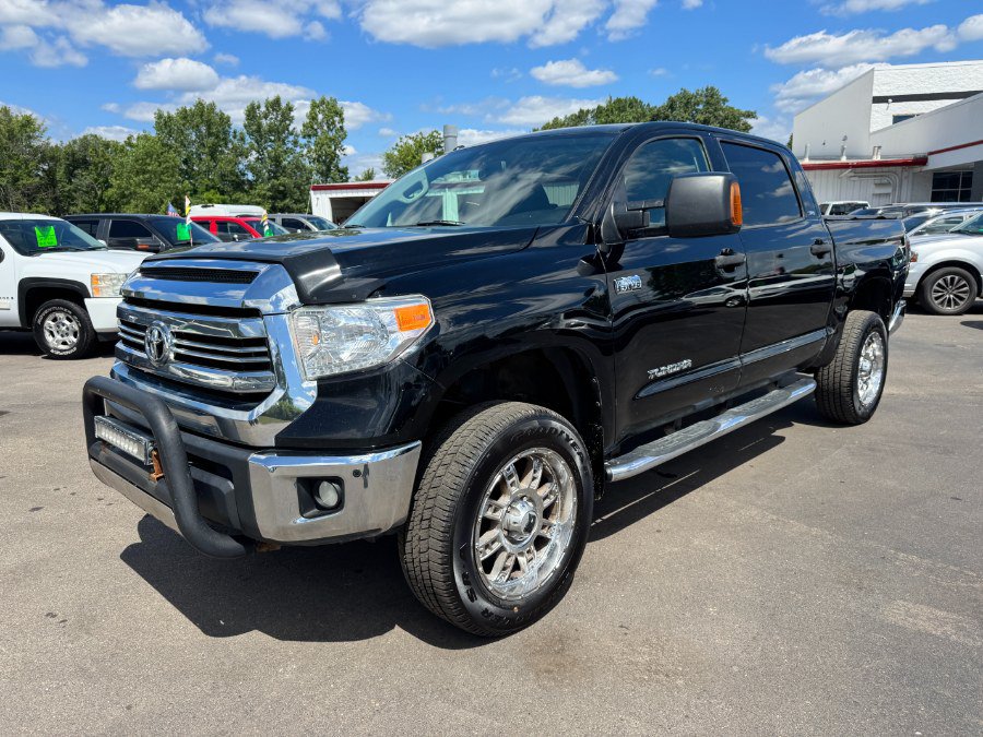 Used 2015 Toyota Tundra SR5 AWD/4WD image 1