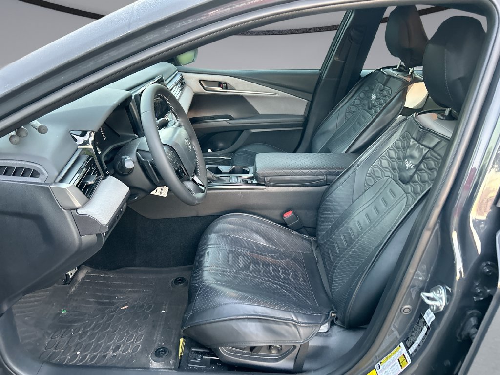 Used 2026 Toyota Camry SE FWD image 11