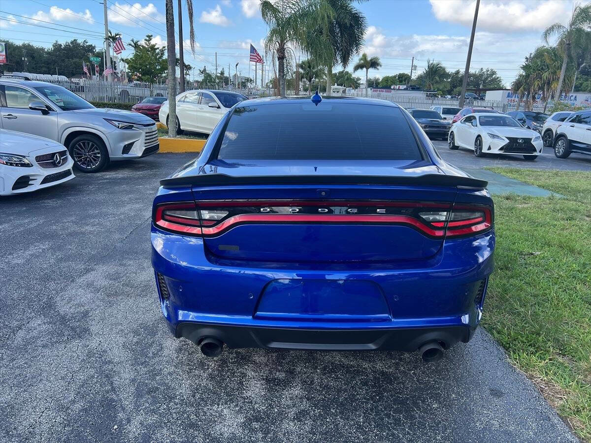 Used 2022 Dodge Charger Scat Pack RWD image 6