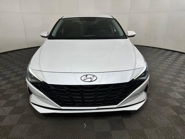 Used 2021 Hyundai Elantra SE image 8