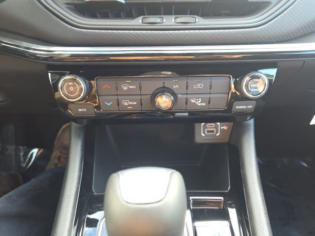 New 2026 Jeep Compass Latitude image 22