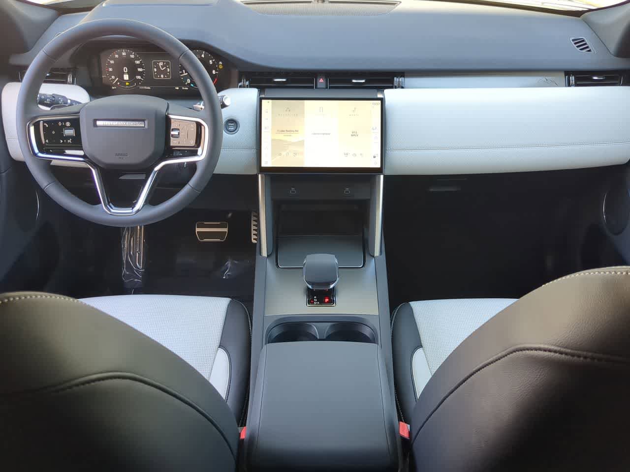New 2026 Land Rover Discovery Sport Landmark AWD/4WD image 15