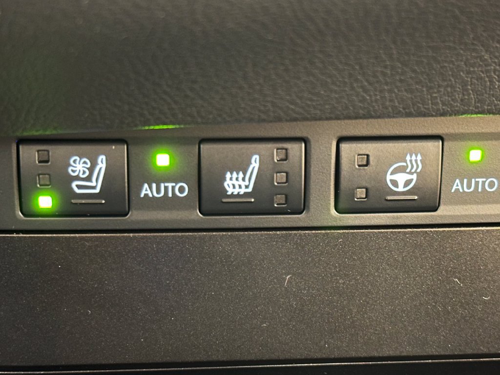 Used 2024 Lexus ES 350 w/ Premium Package FWD image 39