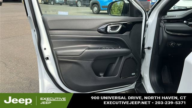 New 2025 Jeep Compass Limited w/ Sun & Sound Group image 9