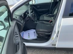 Used 2020 Chevrolet Trax LS w/ Tint and Cruise Package image 12