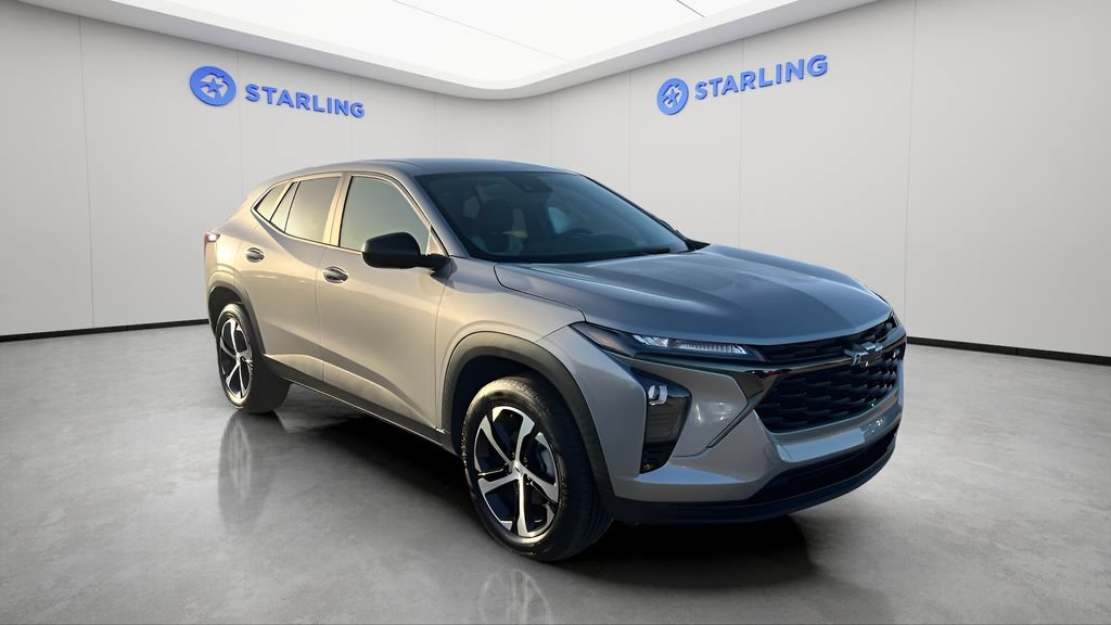 Used 2024 Chevrolet Trax RS FWD image 7
