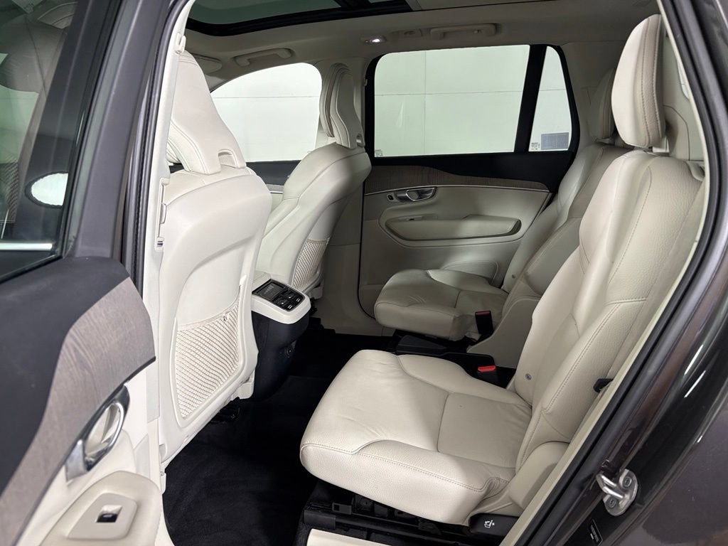 Used 2023 Volvo XC90 B6 Plus w/ Protection Package Premier AWD/4WD image 34