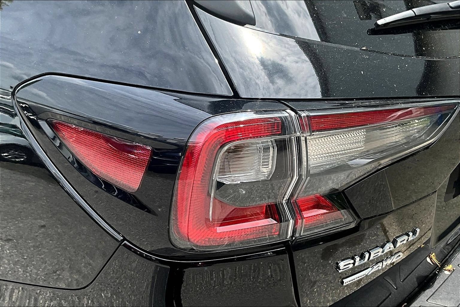 Used 2023 Subaru Outback Premium AWD/4WD image 26