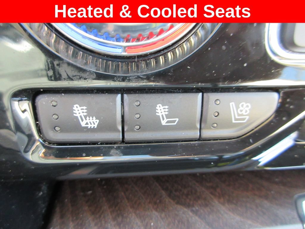 Used 2023 GMC Yukon XL Denali AWD/4WD image 21