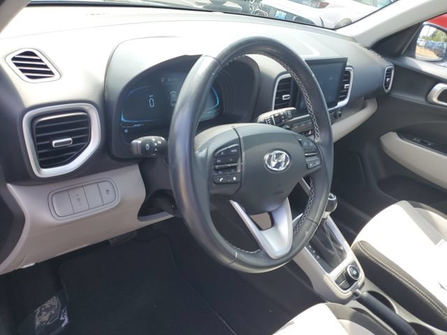 Certified 2023 Hyundai Venue SEL w/ Cargo Package FWD image 19