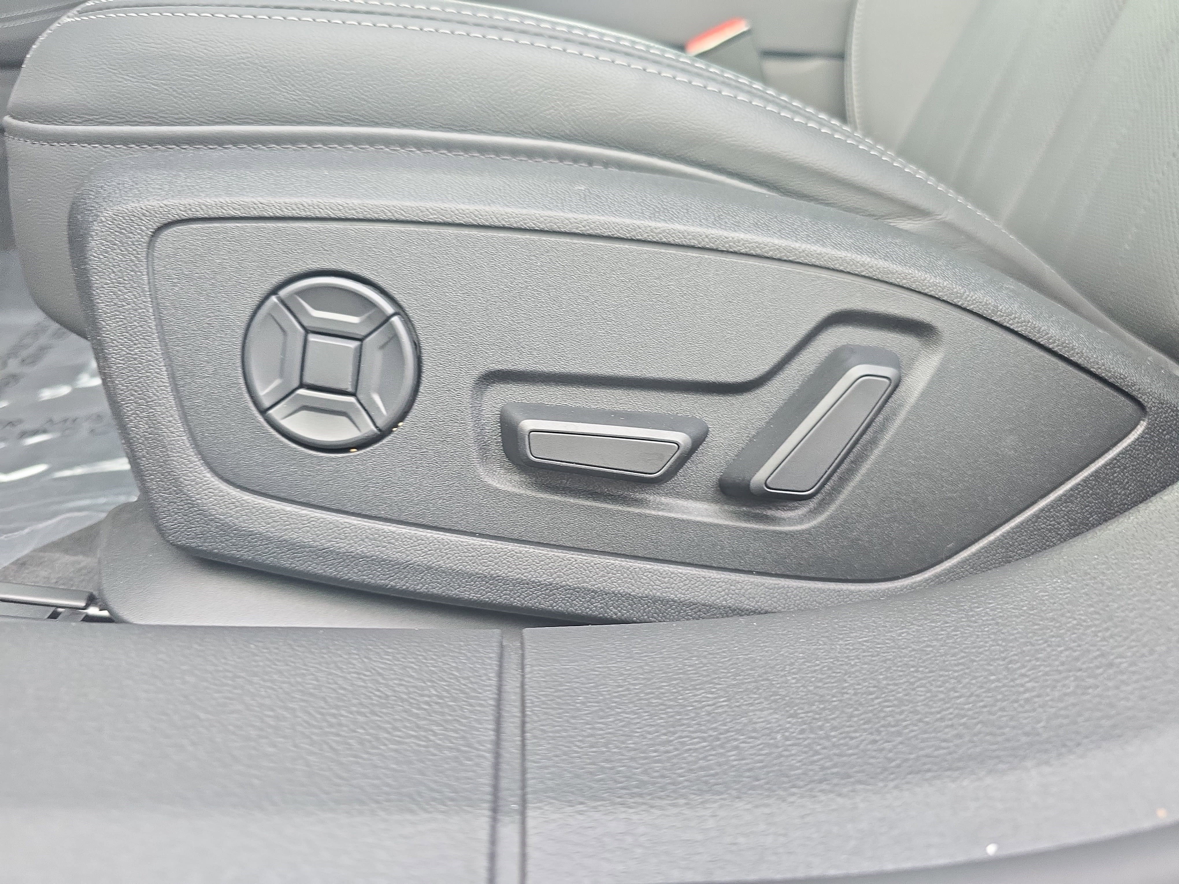 New 2025 Audi A6 Premium Plus image 27