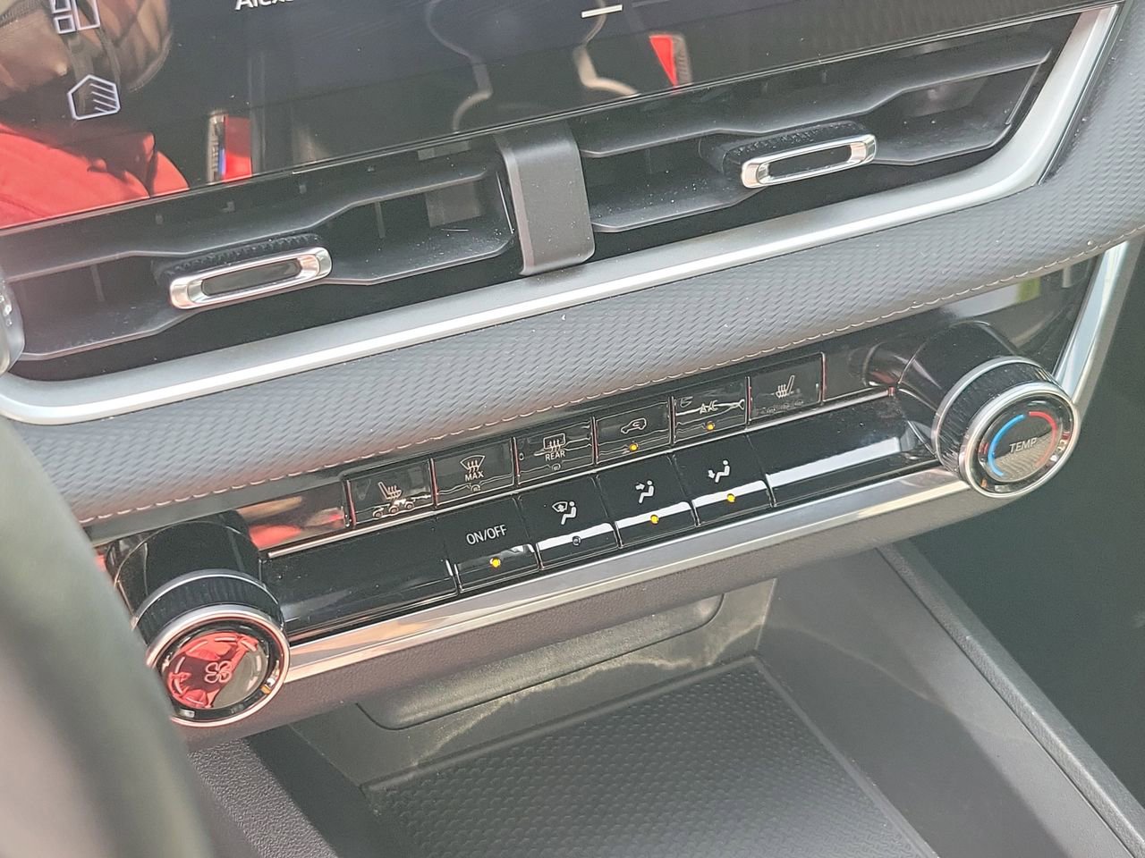 Used 2025 Chevrolet Equinox LT image 25