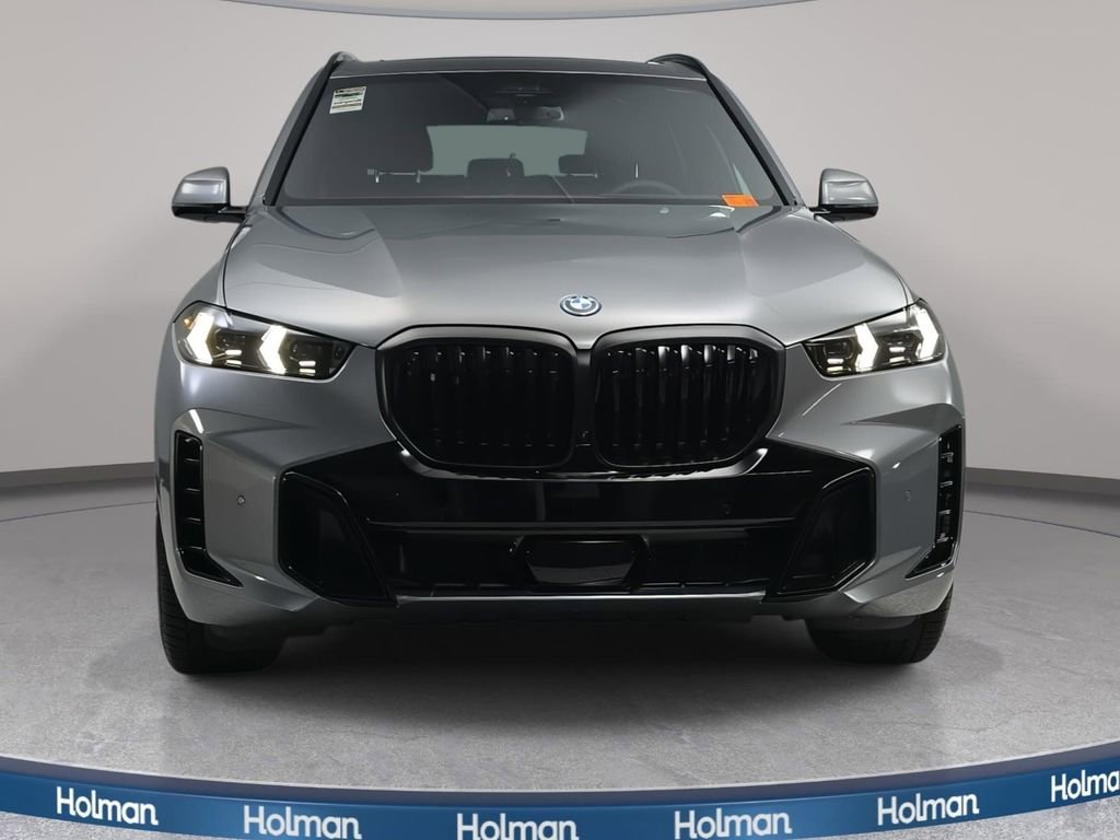 New 2026 BMW X5 xDrive50e w/ M Sport Package image 2