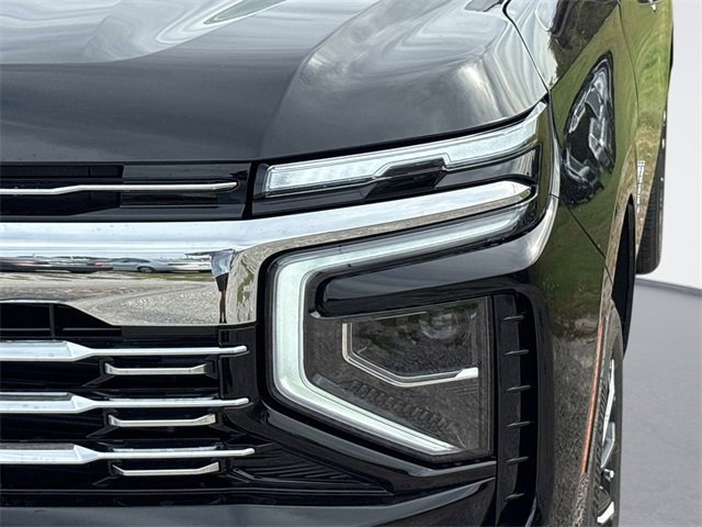 New 2026 Chevrolet Suburban Premier image 9