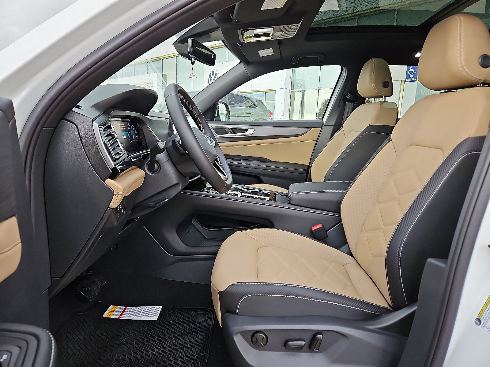 New 2026 Volkswagen Atlas Cross Sport SE image 10