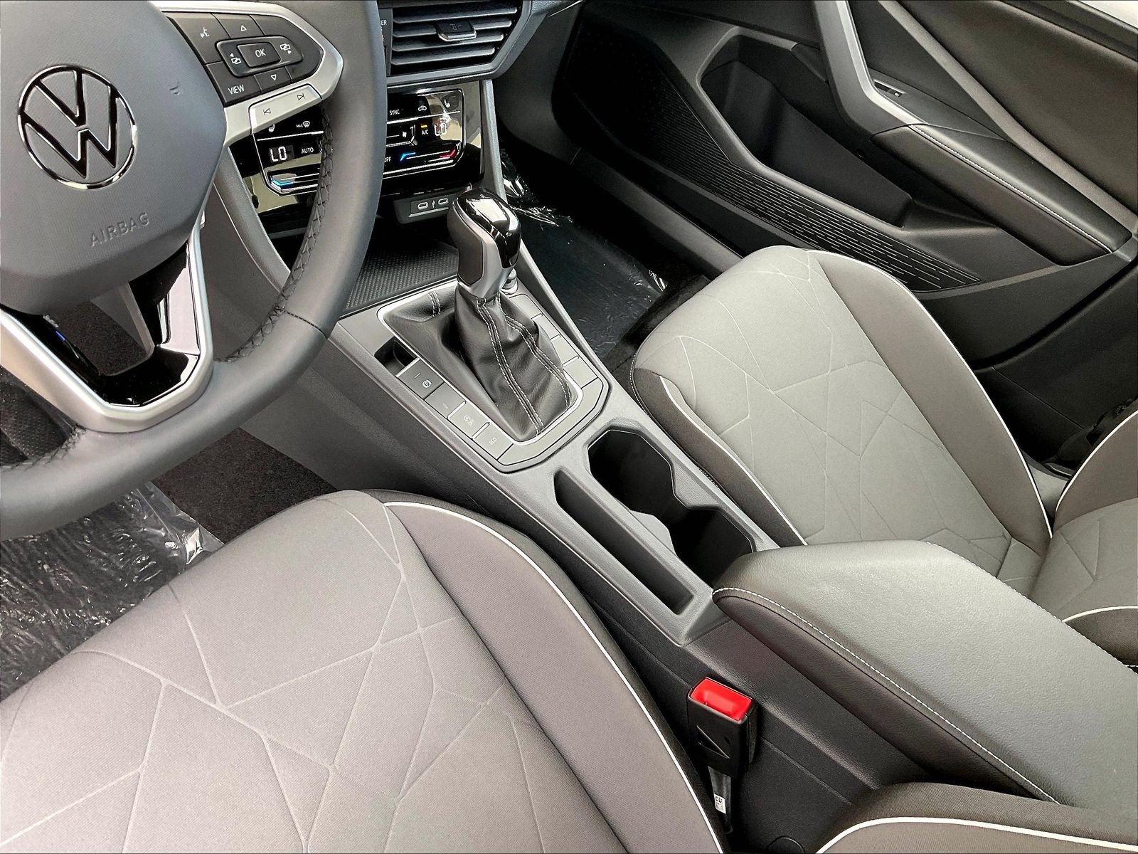 New 2026 Volkswagen Jetta Sport FWD image 7