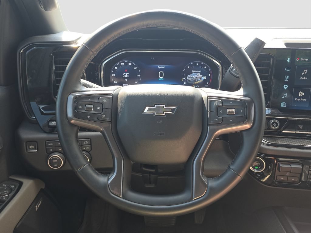 Used 2025 Chevrolet Silverado 2500 ZR2 w/ Technology Package AWD/4WD image 9