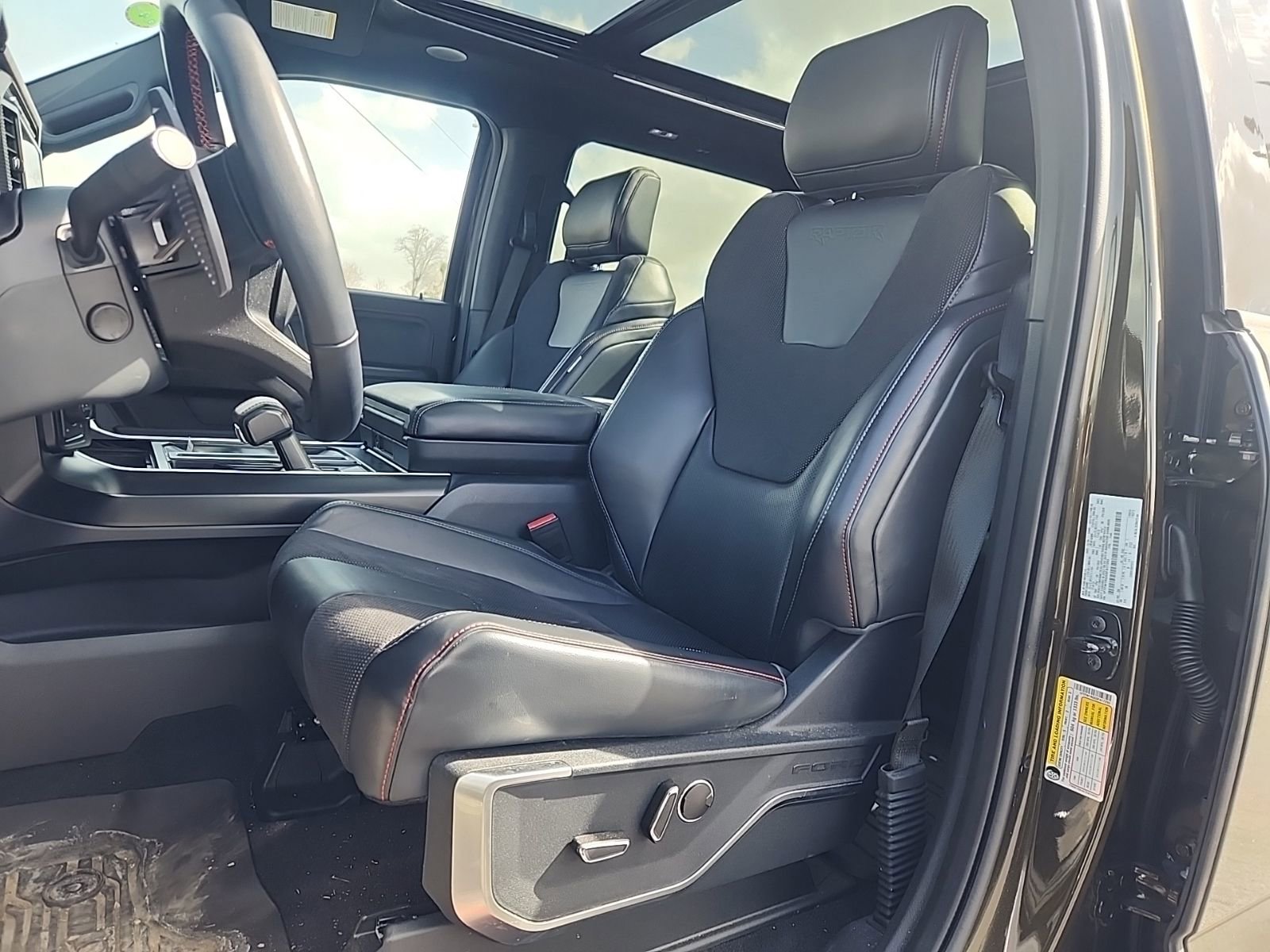 Used 2025 Ford F150 Raptor image 20