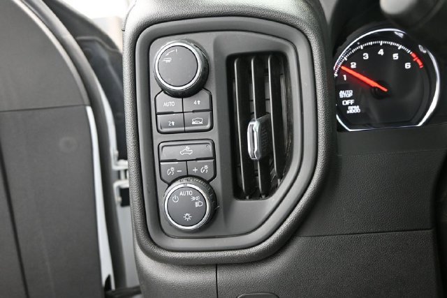 Used 2022 Chevrolet Silverado 1500 Custom w/ Safety Confidence Package AWD/4WD image 36