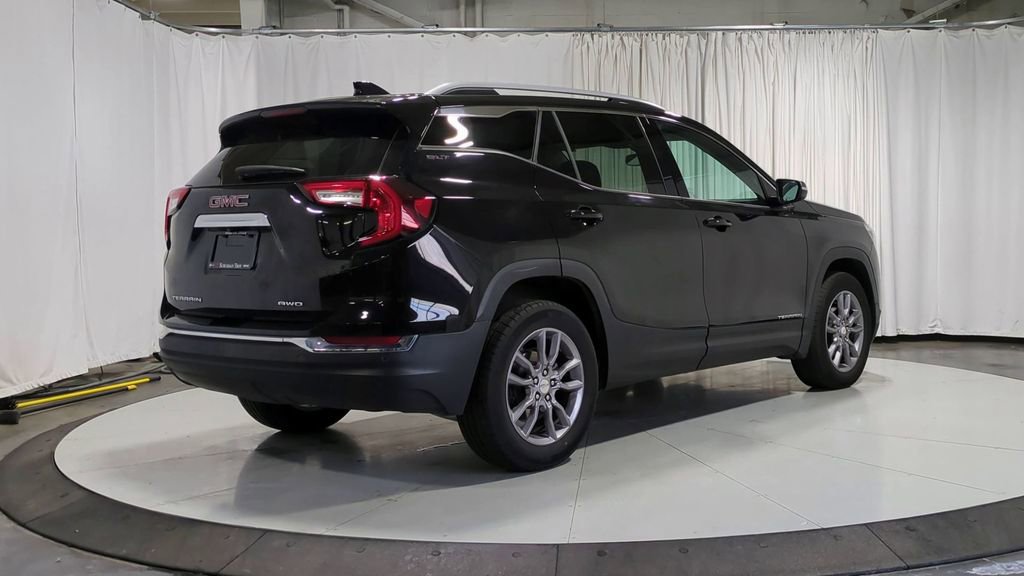 Used 2022 GMC Terrain SLT image 10