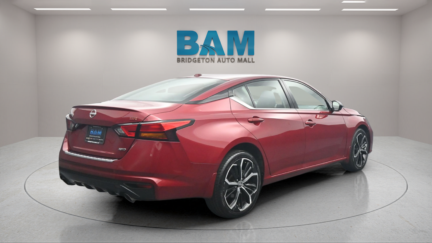 Used 2023 Nissan Altima 2.5 SR AWD/4WD image 6