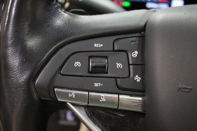 Certified 2022 Cadillac Escalade ESV Premium Luxury AWD/4WD image 25