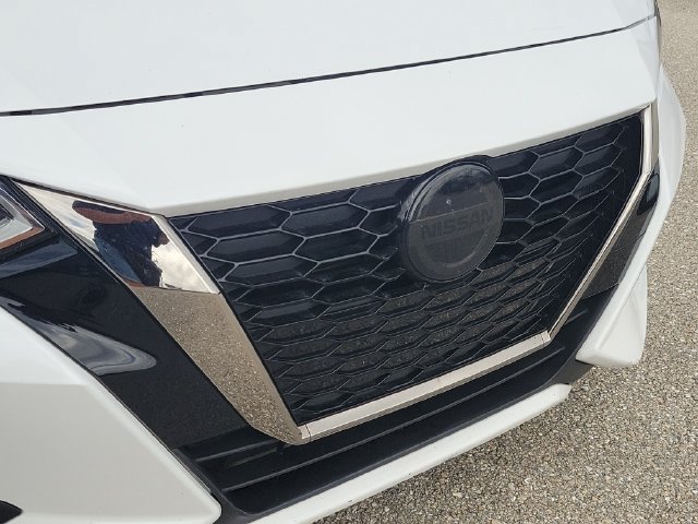 Used 2022 Nissan Sentra SR FWD image 13