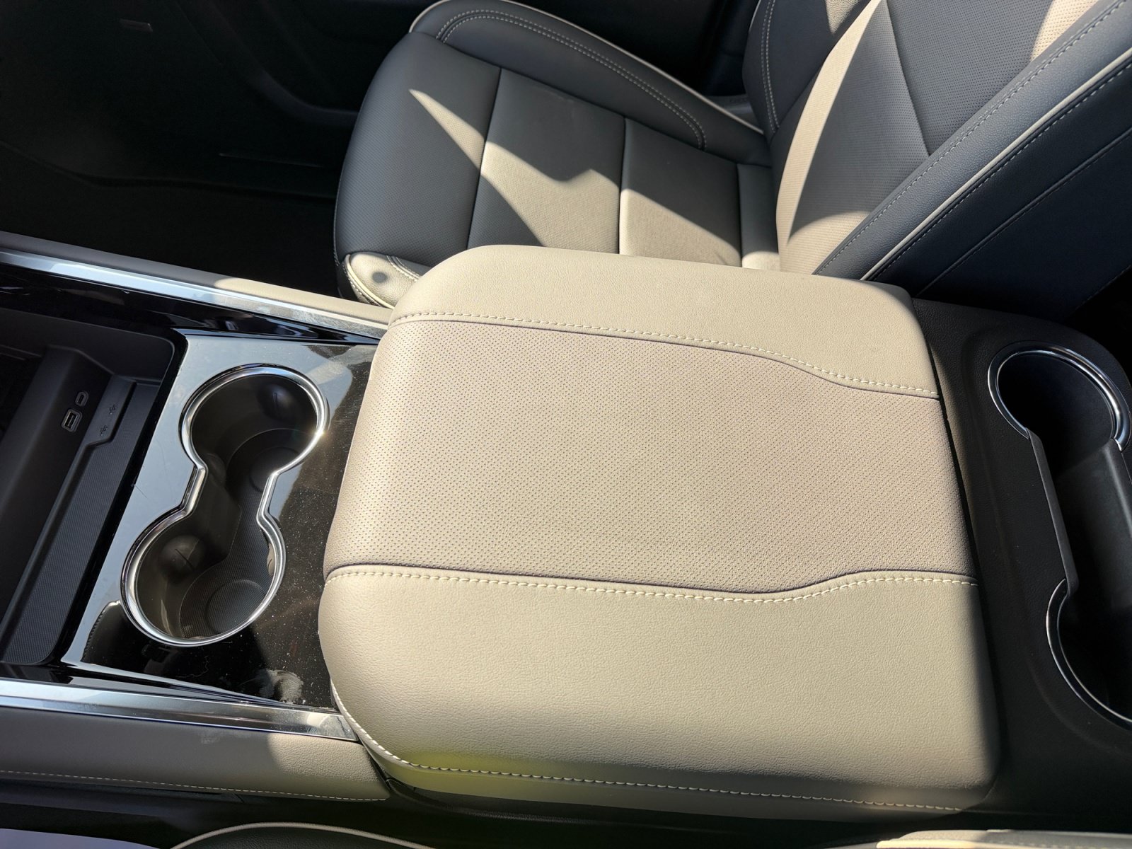 New 2026 Chevrolet Tahoe Premier AWD/4WD image 15