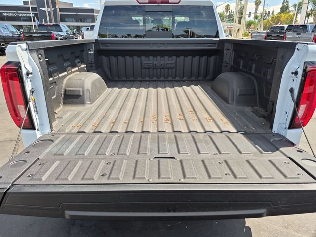New 2026 GMC Sierra 1500 Denali w/ LPO, Black Badging Package AWD/4WD image 28