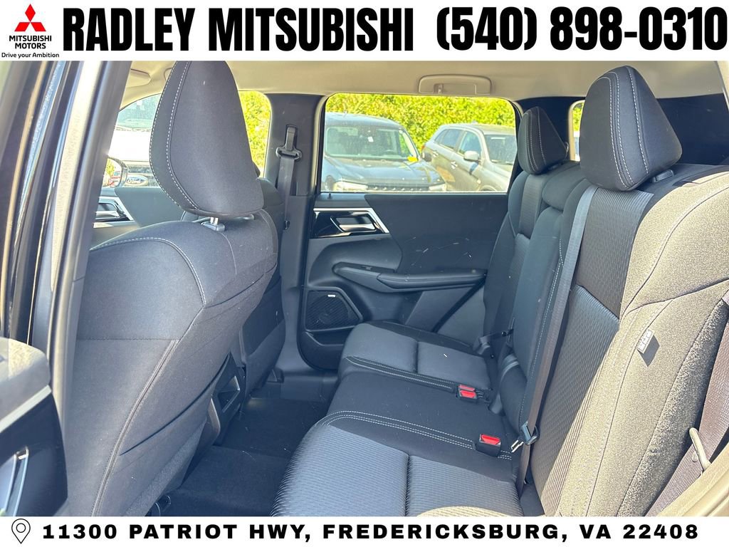 New 2026 Mitsubishi Outlander ES AWD/4WD image 12