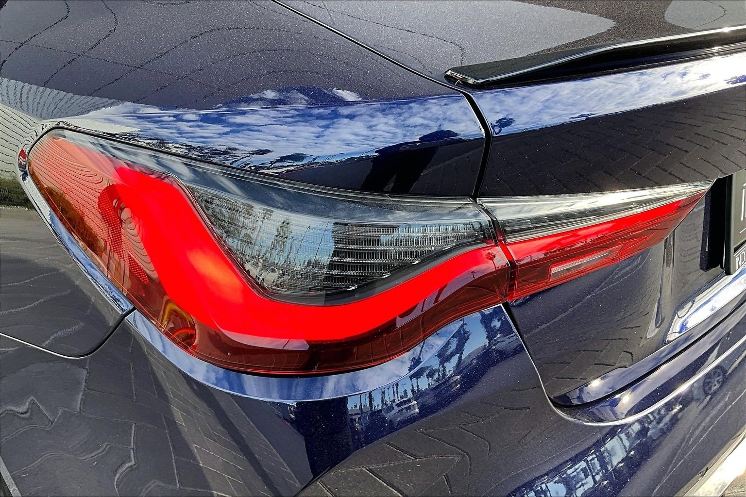 Used 2021 BMW M4 Coupe w/ Executive Package image 29