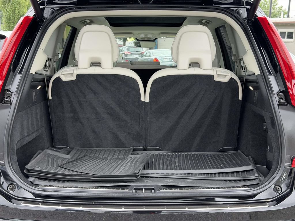 Used 2023 Volvo XC90 B6 Plus w/ Protection Package Premier AWD/4WD image 14