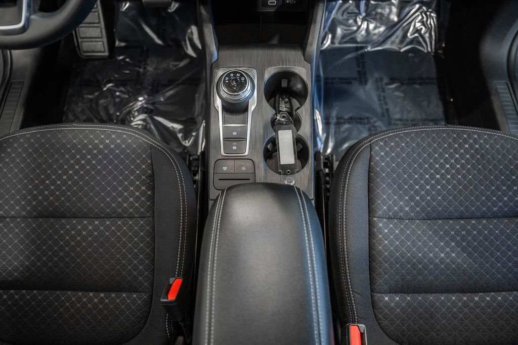 Used 2025 Ford Escape Active AWD/4WD image 32