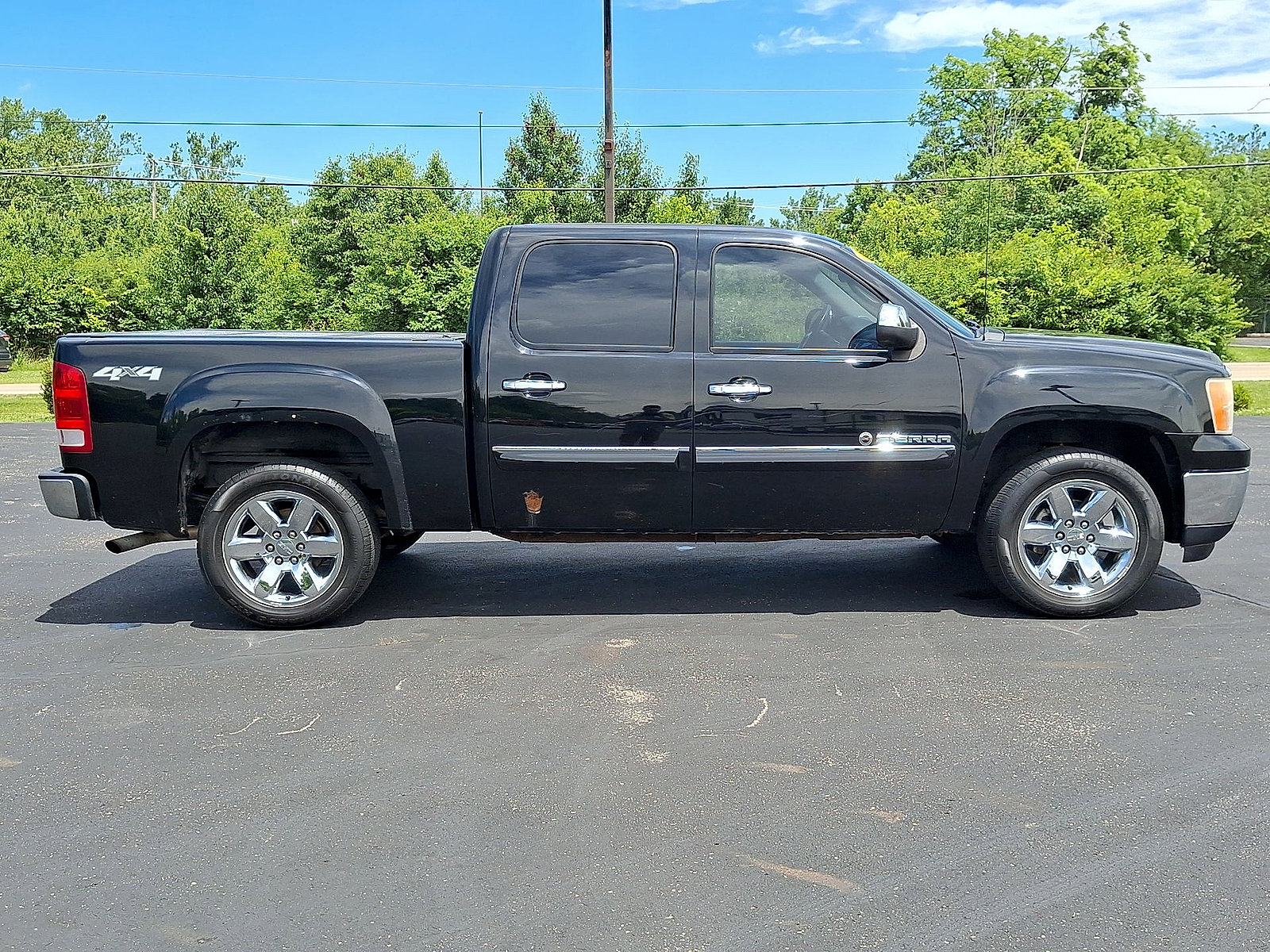 Used 2012 GMC Sierra 1500 SLT w/ Heritage Edition AWD/4WD image 25