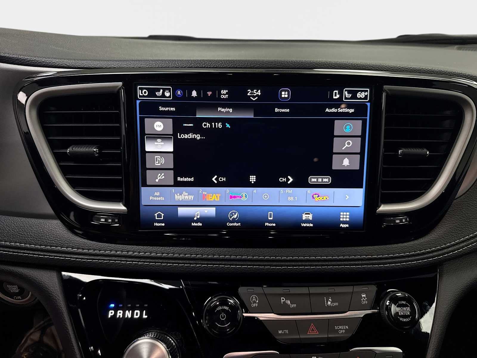 New 2027 Chrysler Pacifica Select FWD image 12
