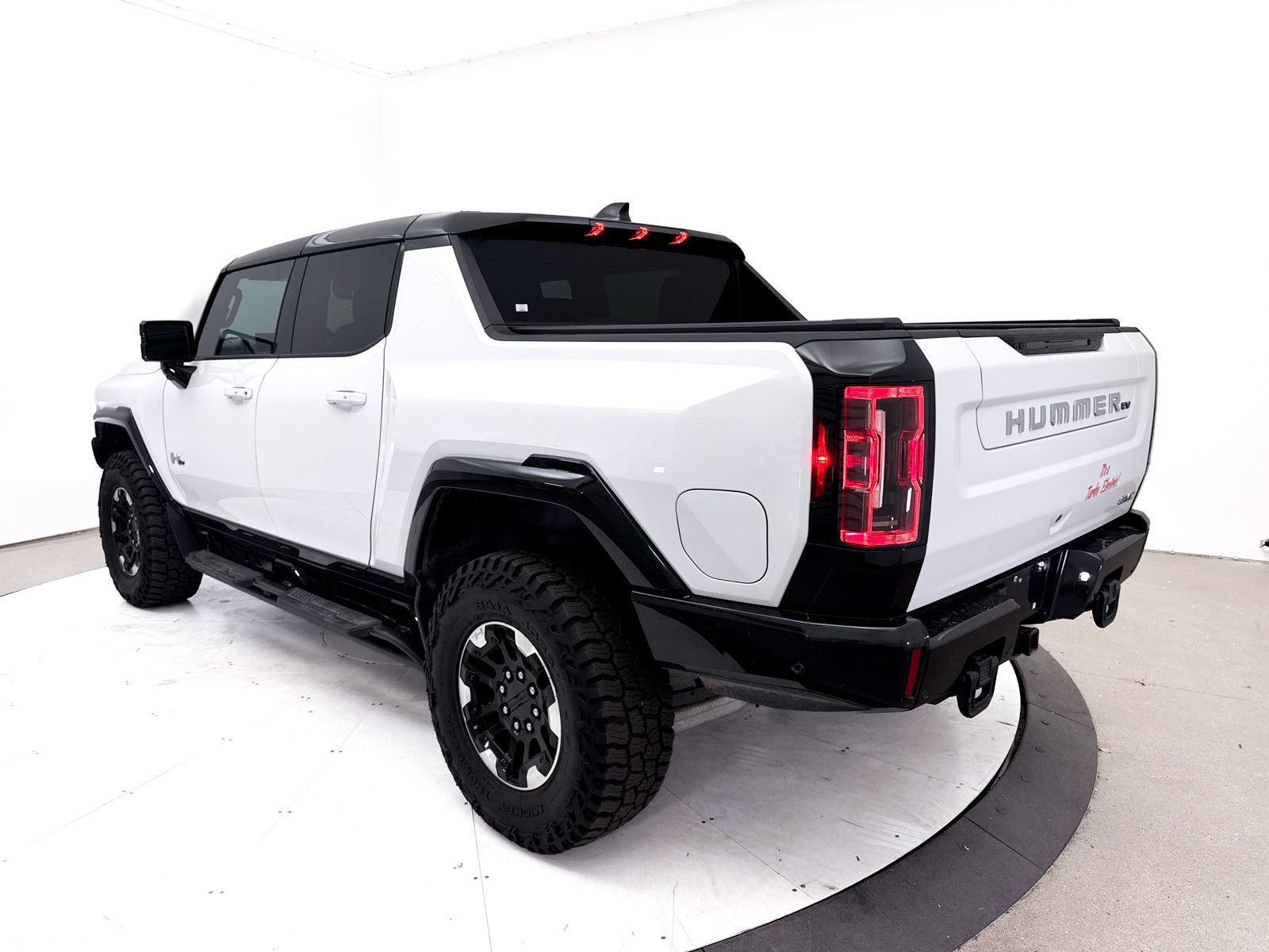 Used 2022 GMC Hummer EV Edition 1 w/ LPO, Illumination Package AWD/4WD image 17