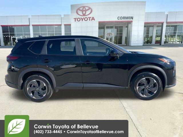 Used 2025 Nissan Rogue SV image 6