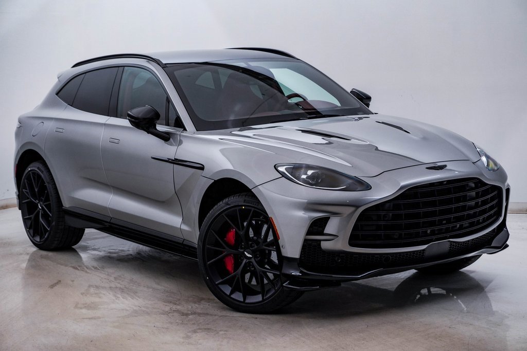 New 2026 Aston Martin DBX 707 image 3
