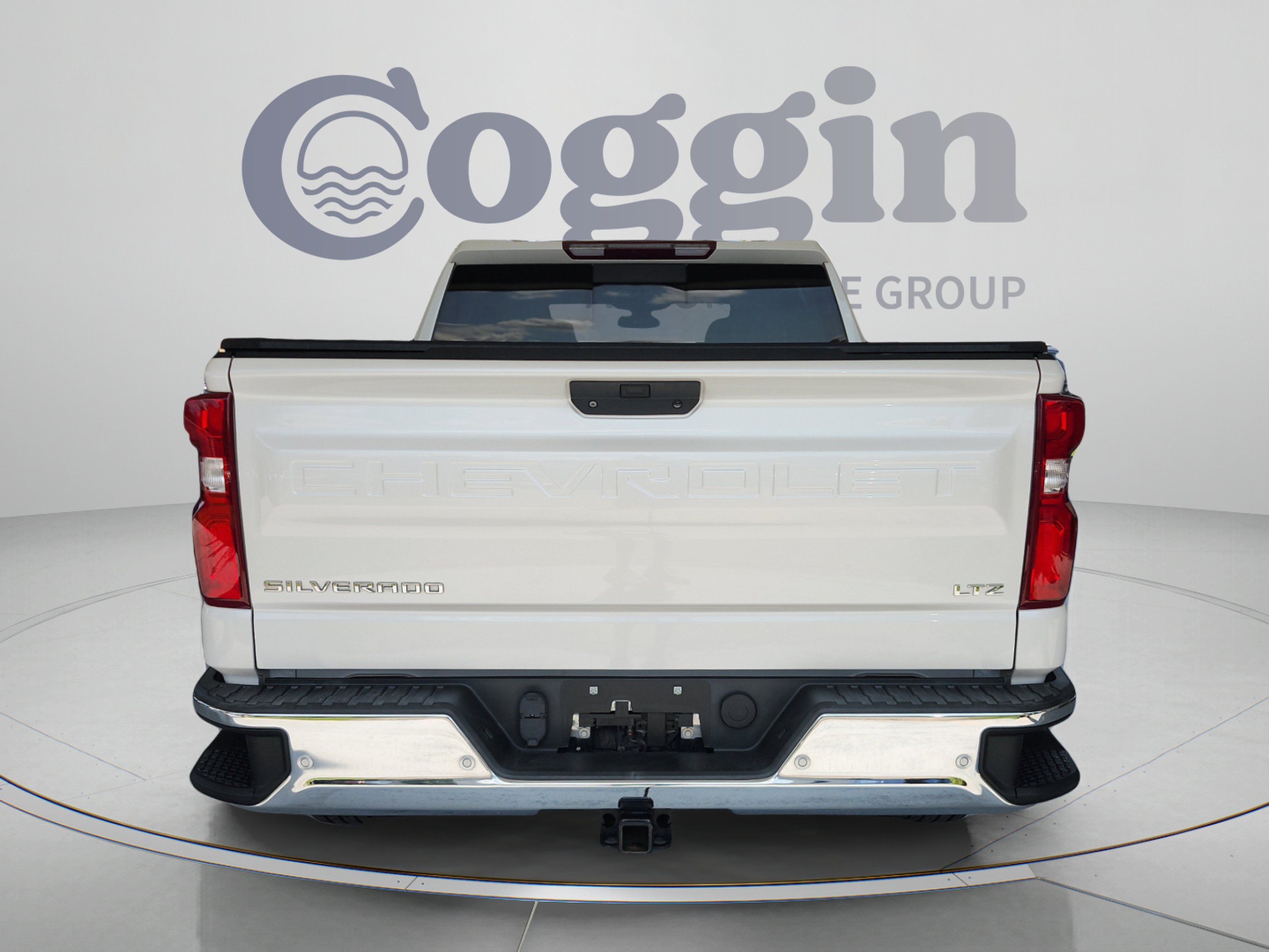 Used 2022 Chevrolet Silverado 1500 LTZ w/ Safety Package II AWD/4WD image 4