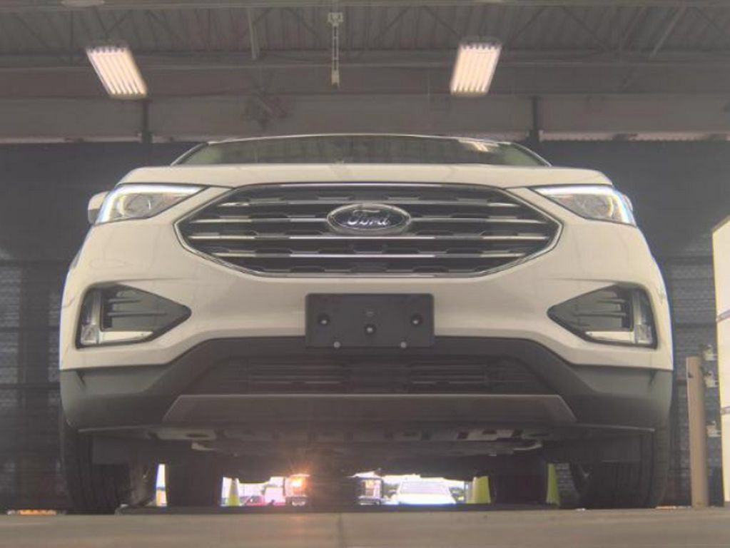 Used 2022 Ford Edge SEL w/ Convenience Package AWD/4WD image 4