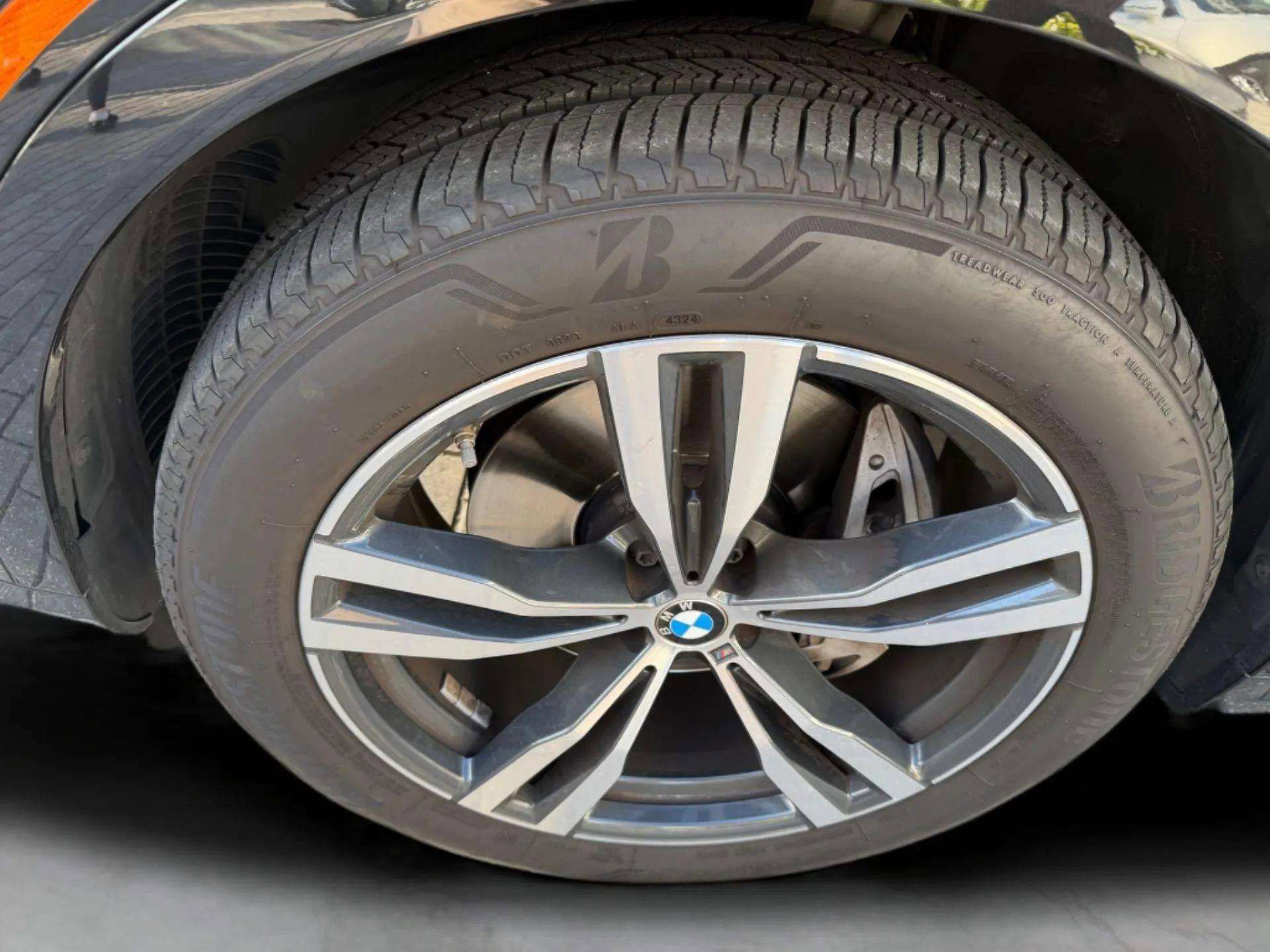 Used 2023 BMW X7 xDrive40i w/ Executive Package image 51