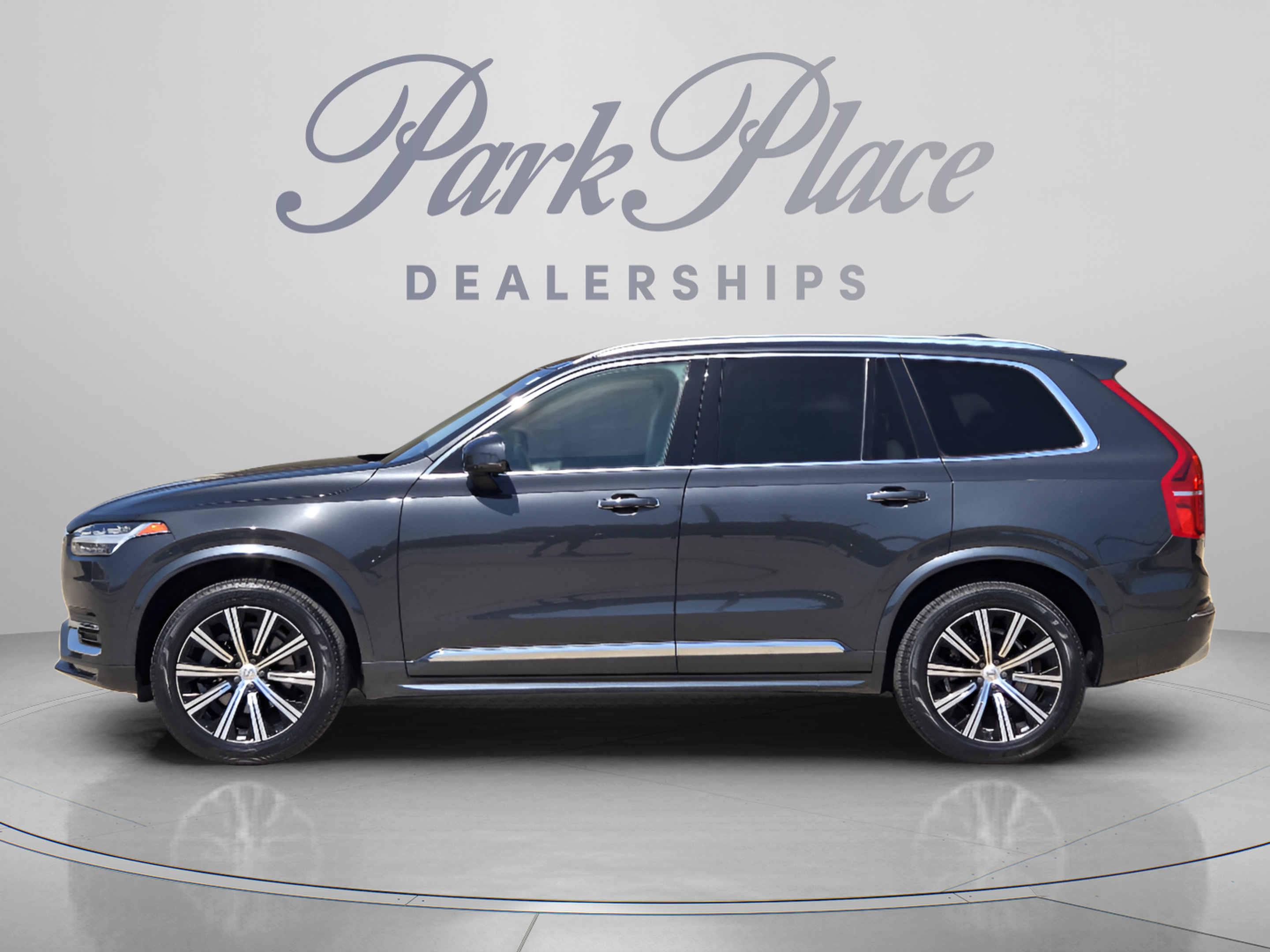 Certified 2022 Volvo XC90 T6 Inscription AWD/4WD image 2