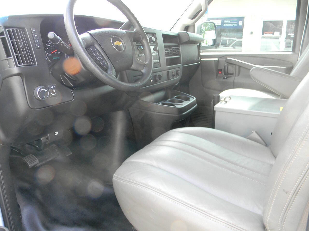 Used 2017 Chevrolet Express 2500 image 11