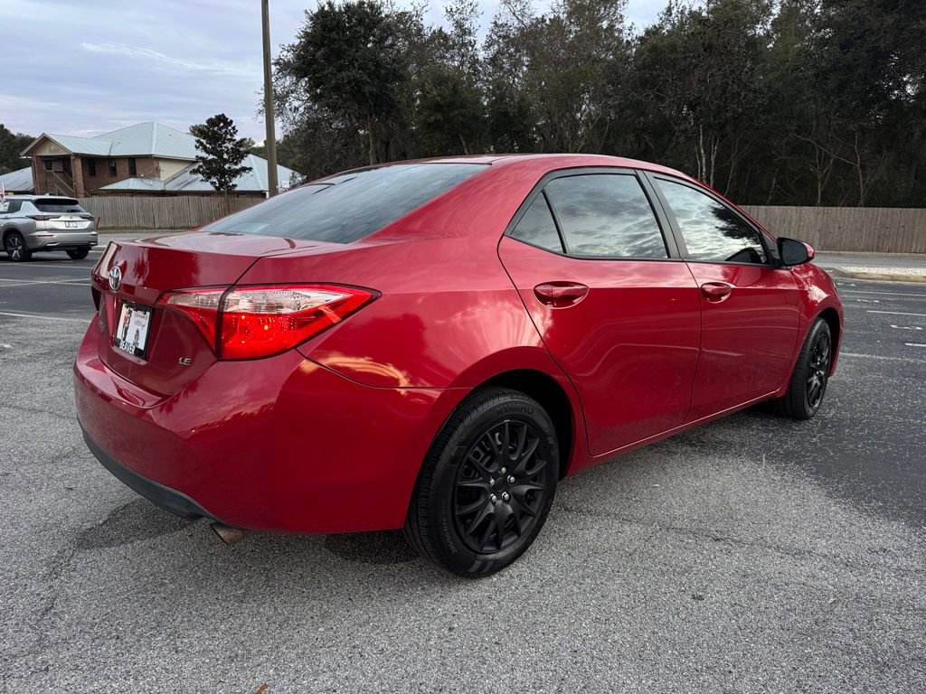 Used 2018 Toyota Corolla LE image 9